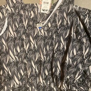 Kavu NWT dress size Large